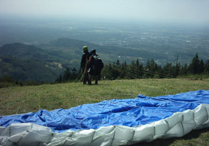 Start der Gleitschirmflieger